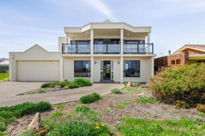 Mareblue Villa - Aldinga Beach - C21 SouthCoast Holidays